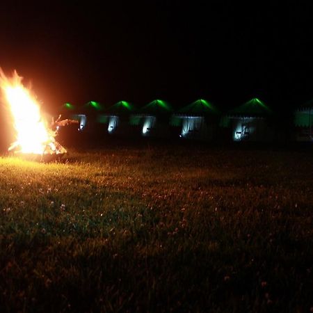 Derra Camp And Resort Jhajra Екстер'єр фото